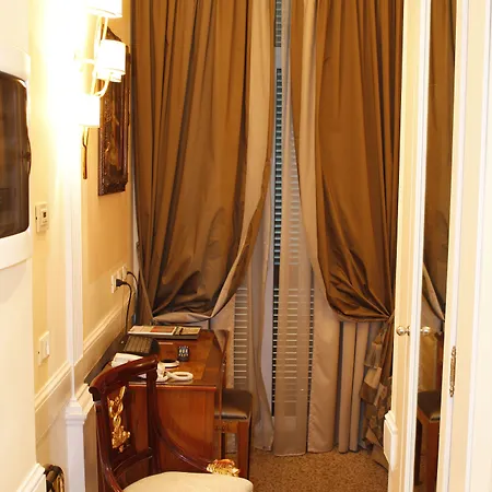 ブティック トレビ ホテル ローマ