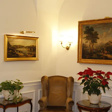 ブティック トレビ ホテル ローマ