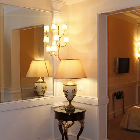 ホテル ブティック トレビ 4*