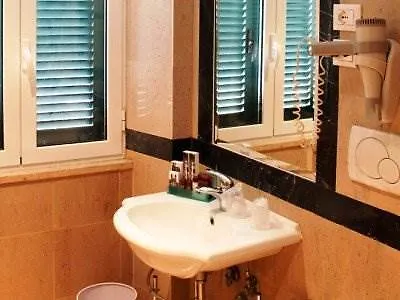 Boutique Trevi Hotel Rome
