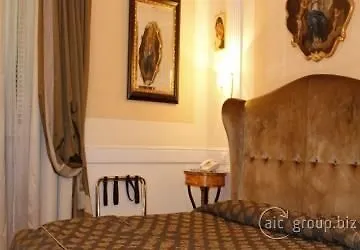 Boutique Trevi Hotel Rzym